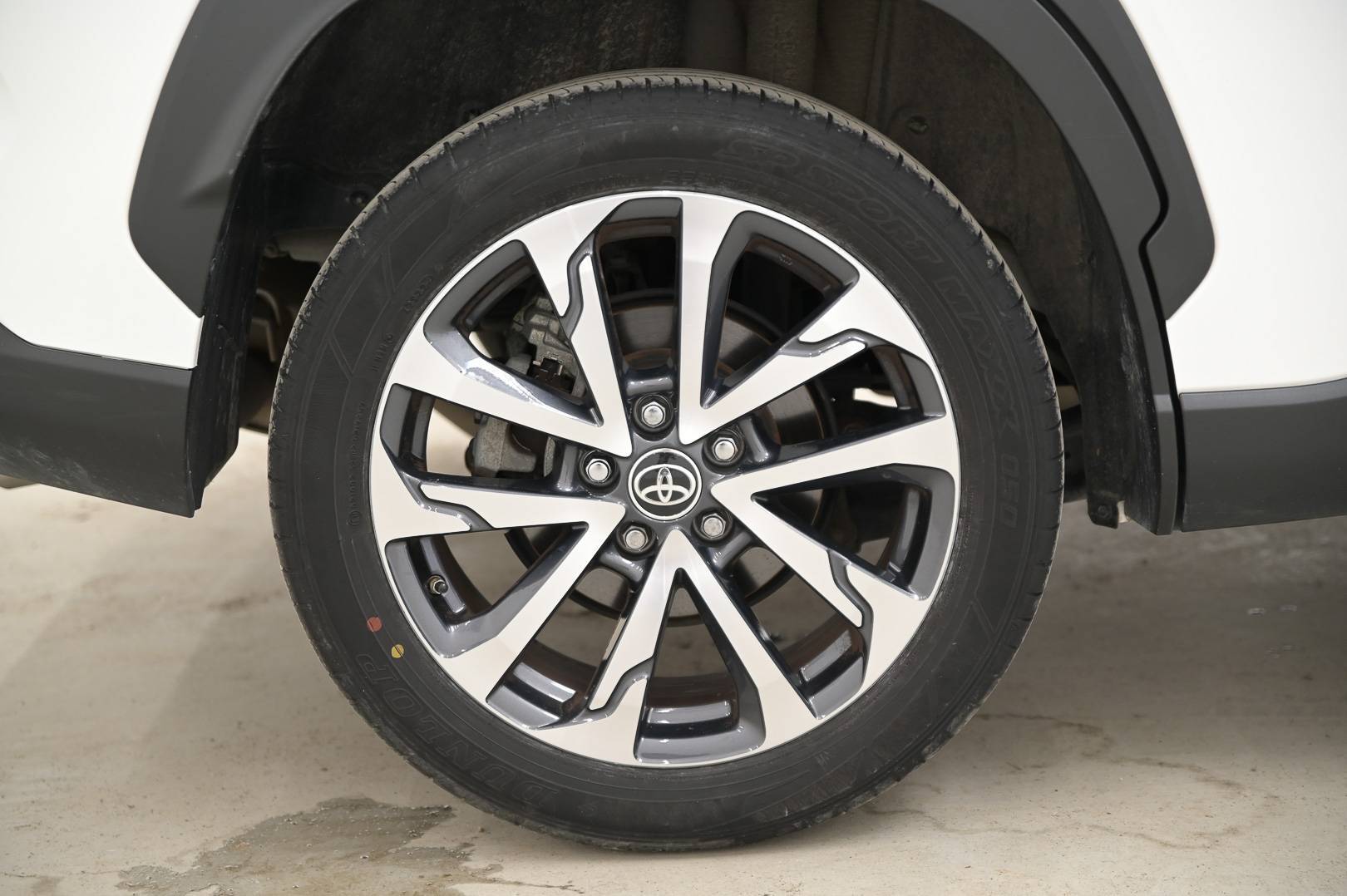 TOYOTA Corolla Cross - Foto 11