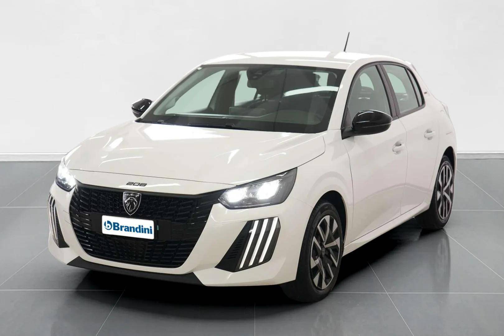 PEUGEOT 208 - Foto 1