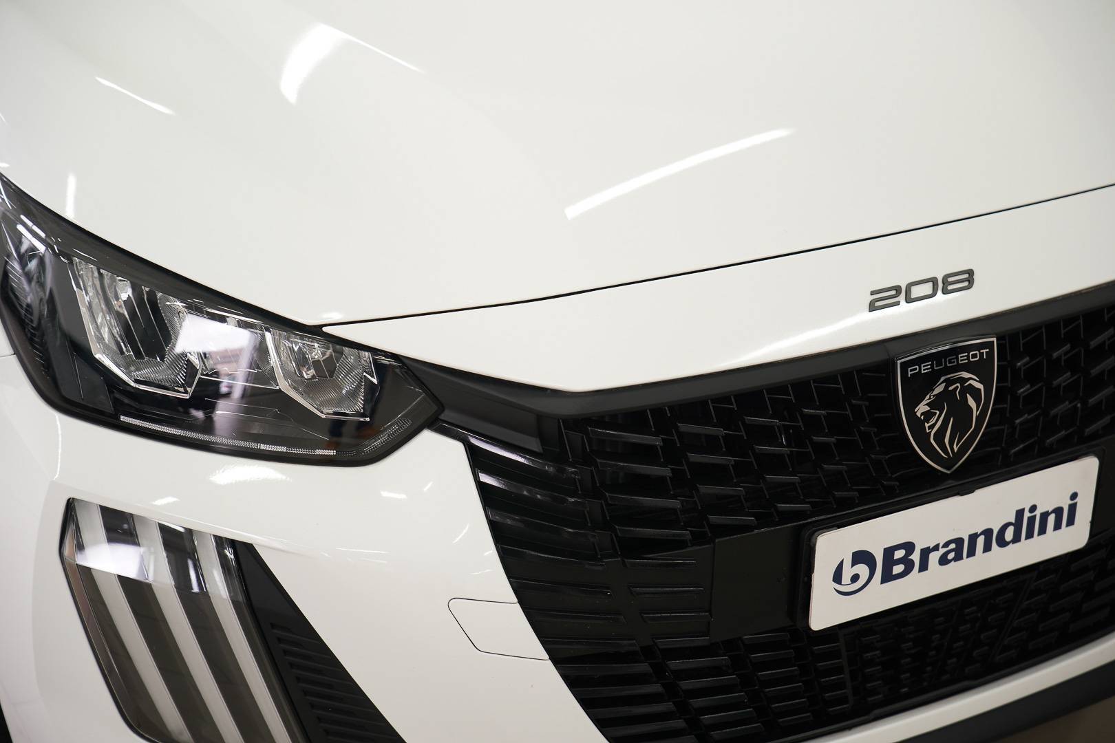 PEUGEOT 208 - Foto 4