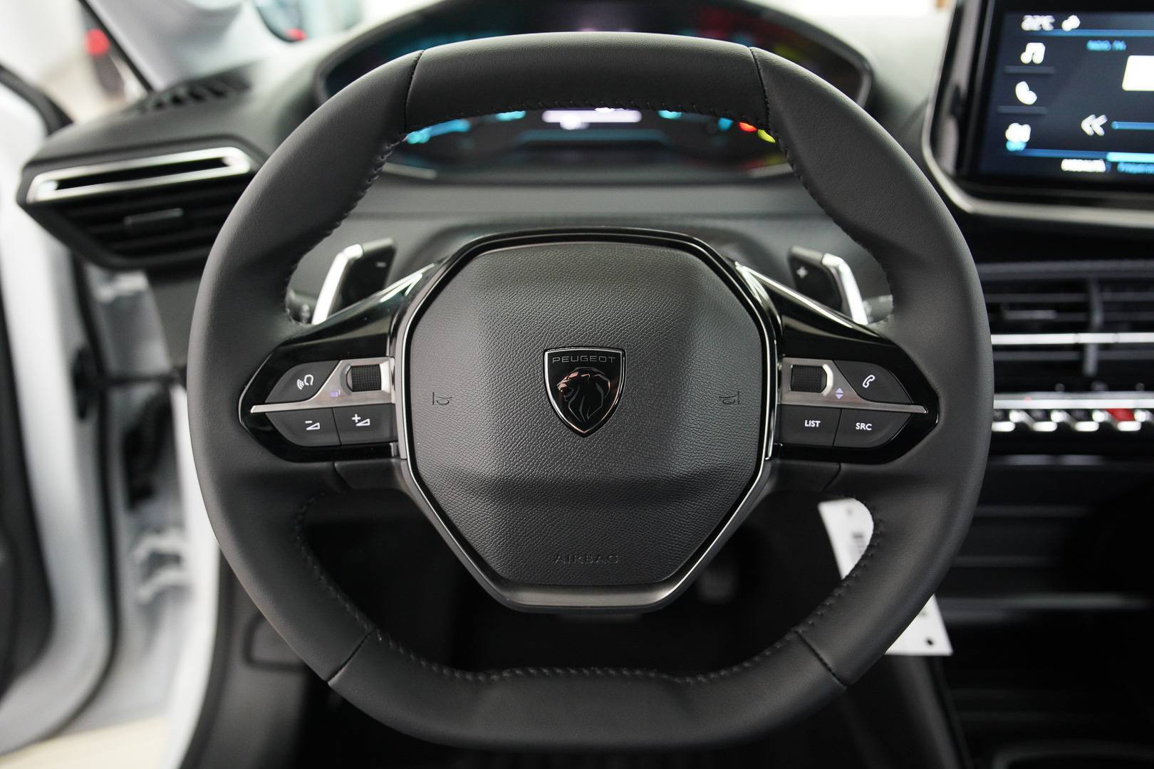 PEUGEOT 208 - Foto 11