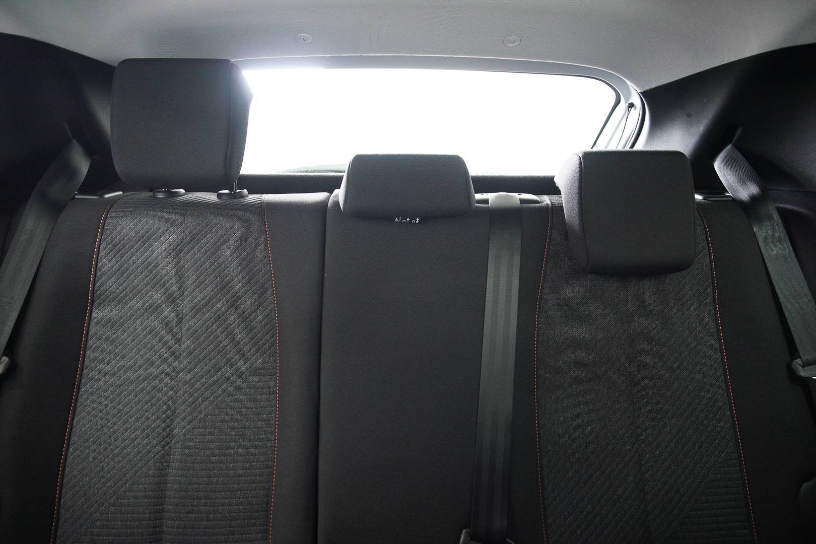 PEUGEOT 208 - Foto 23