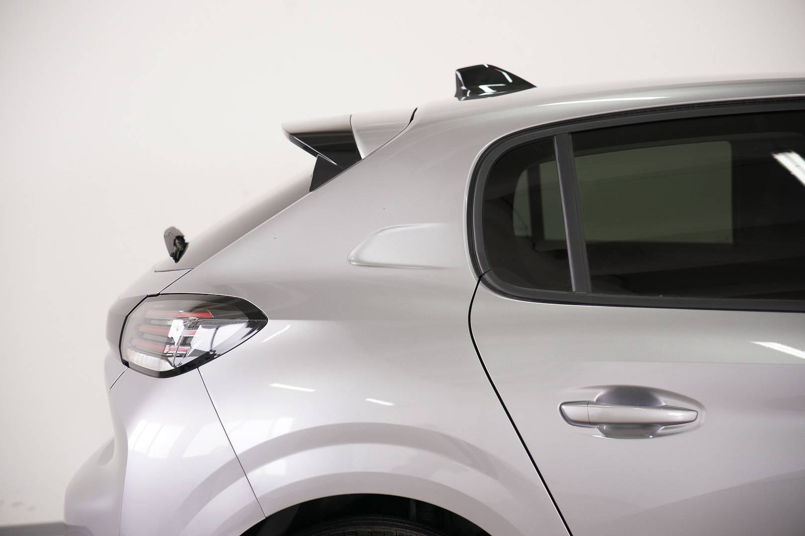 PEUGEOT 208 - Foto 6
