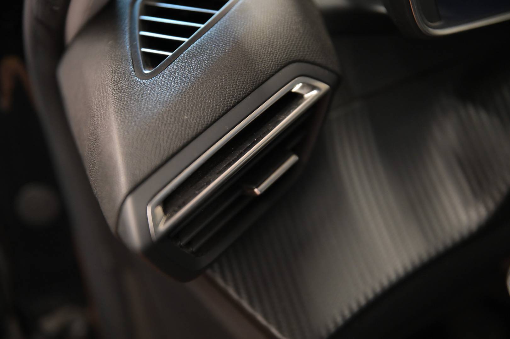 PEUGEOT 208 - Foto 11