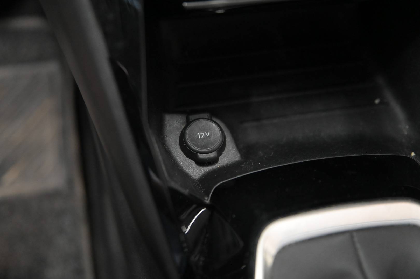 PEUGEOT 208 - Foto 23