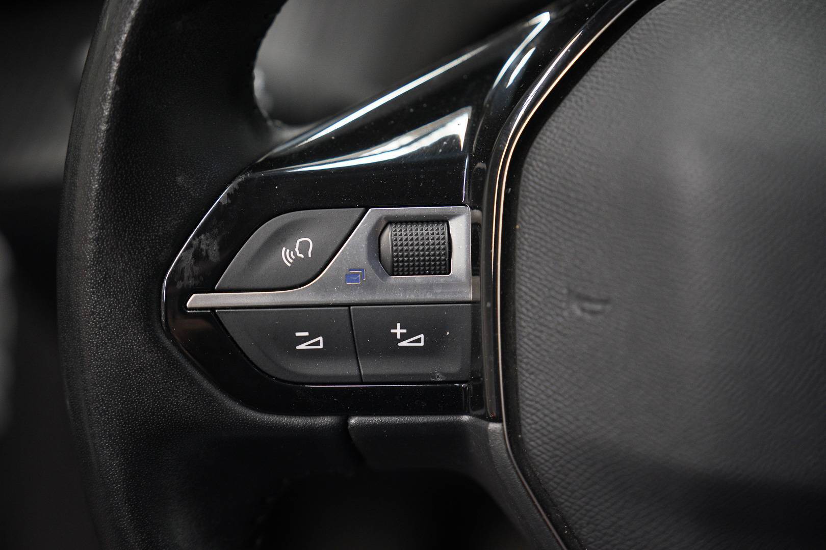PEUGEOT 2008 - Foto 11