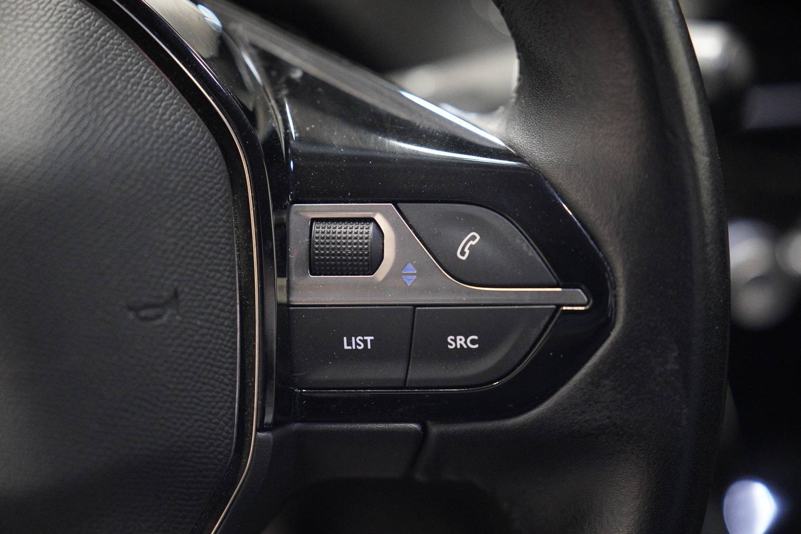 PEUGEOT 2008 - Foto 12