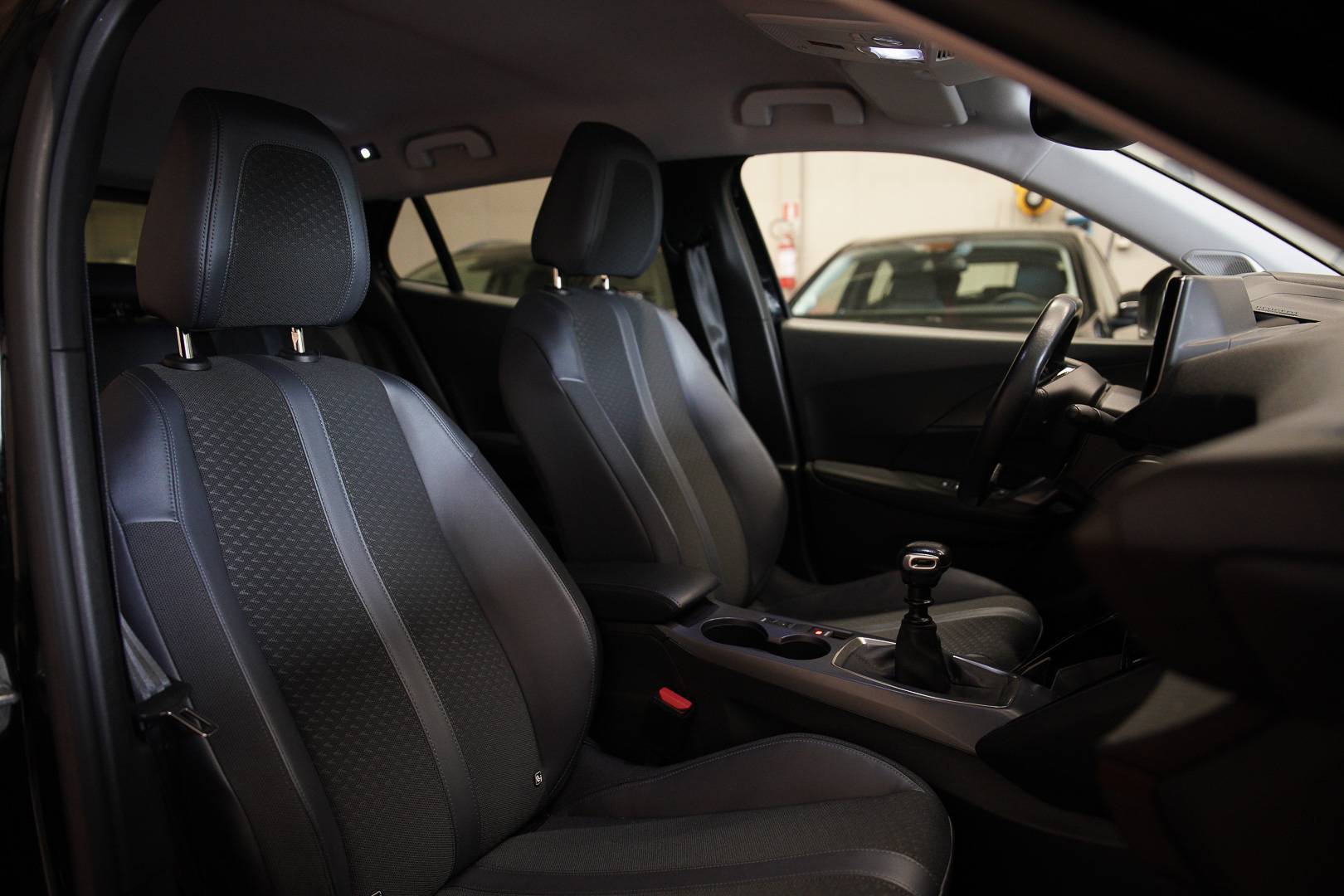 PEUGEOT 2008 - Foto 20