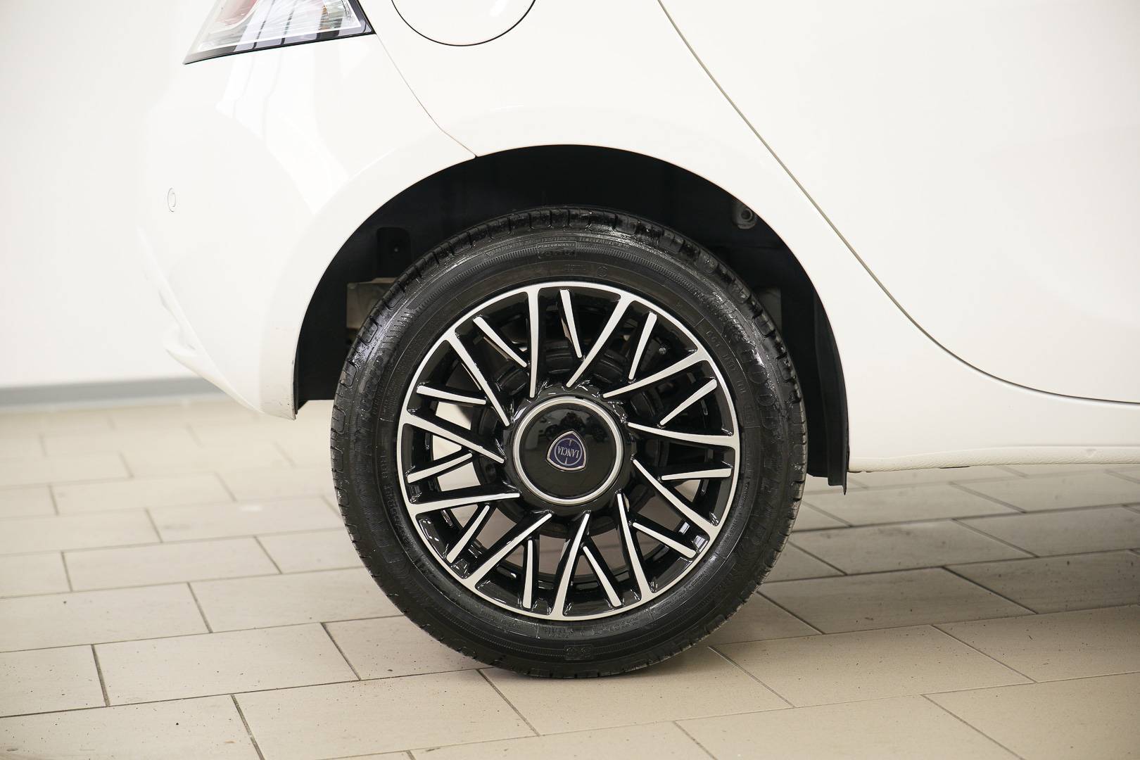 LANCIA Ypsilon - Foto 7