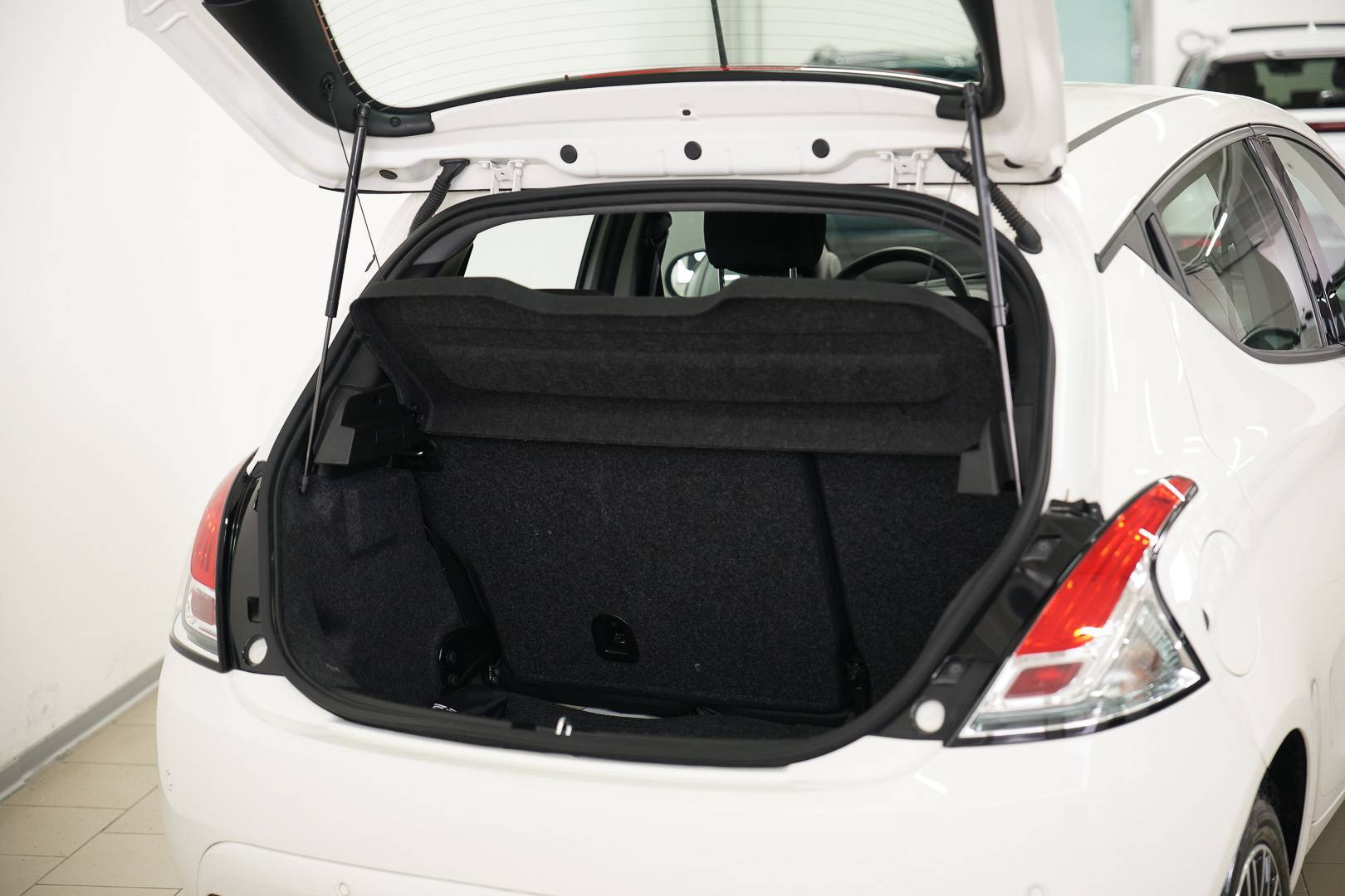 LANCIA Ypsilon - Foto 9
