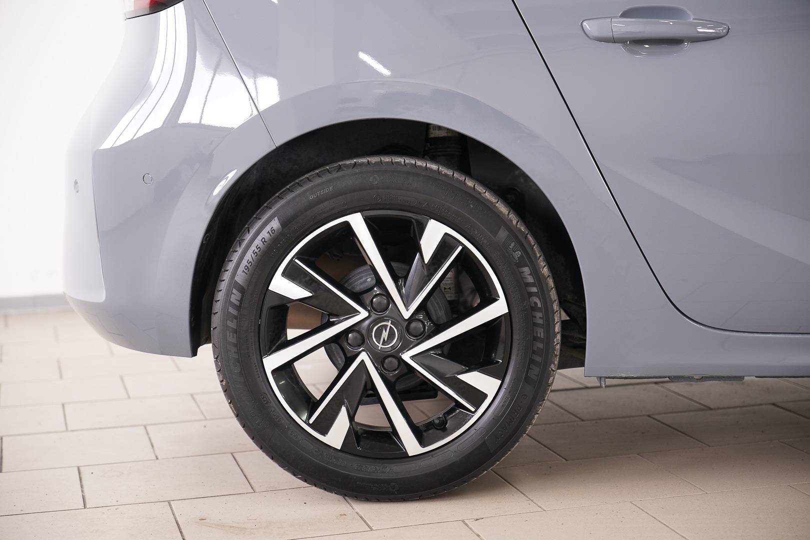 OPEL Corsa - Foto 7