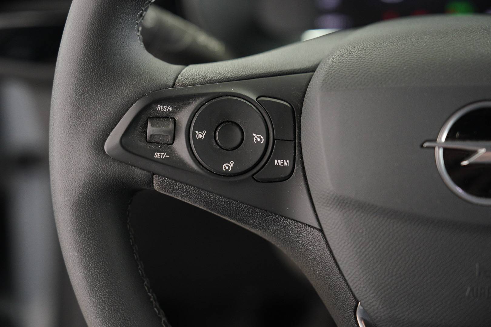 OPEL Corsa - Foto 12