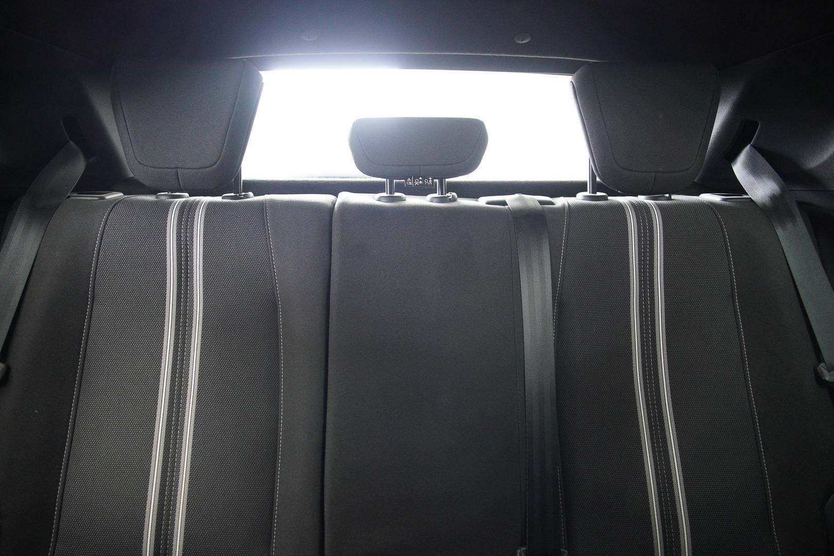 OPEL Corsa - Foto 23
