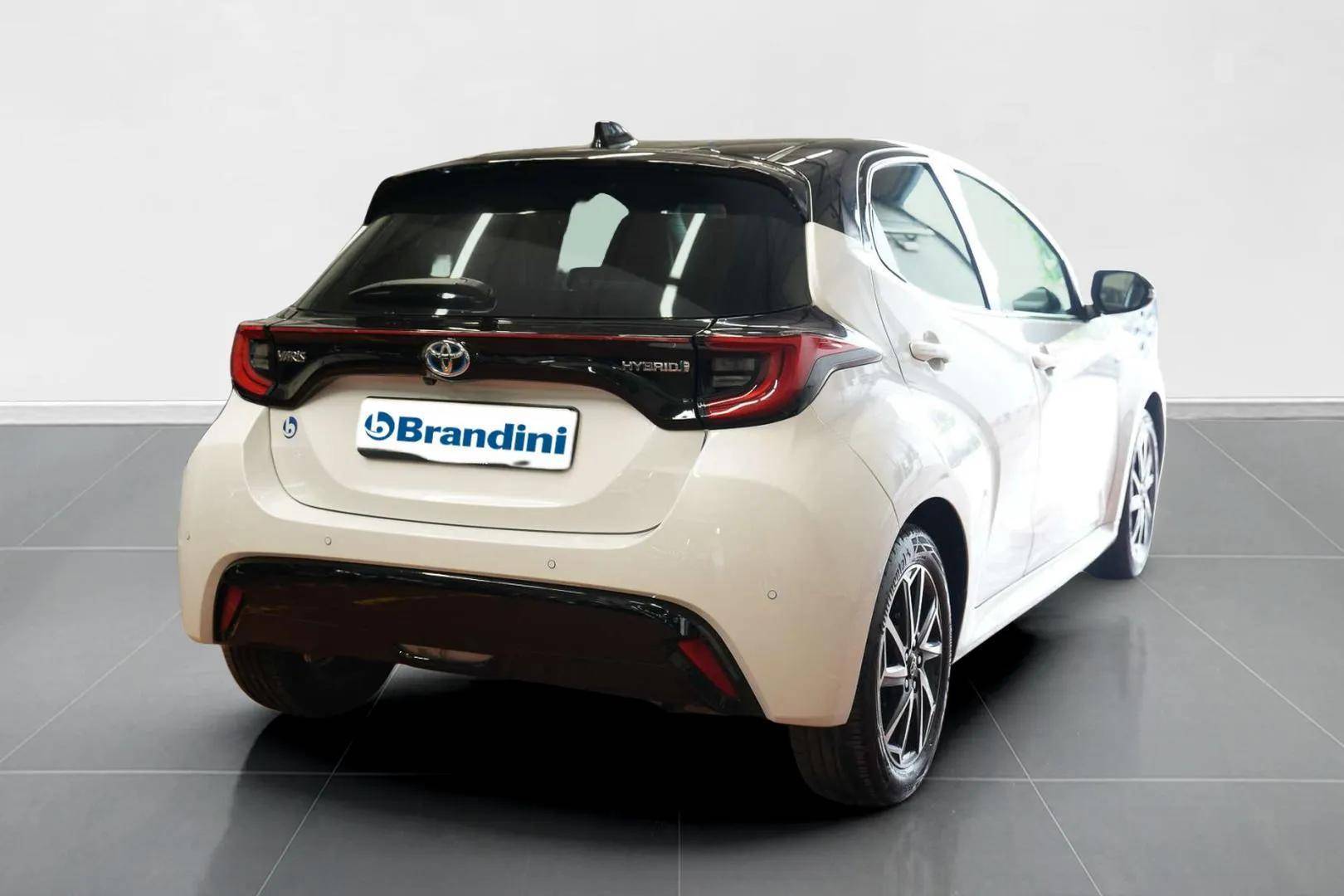 TOYOTA Yaris - Foto 7