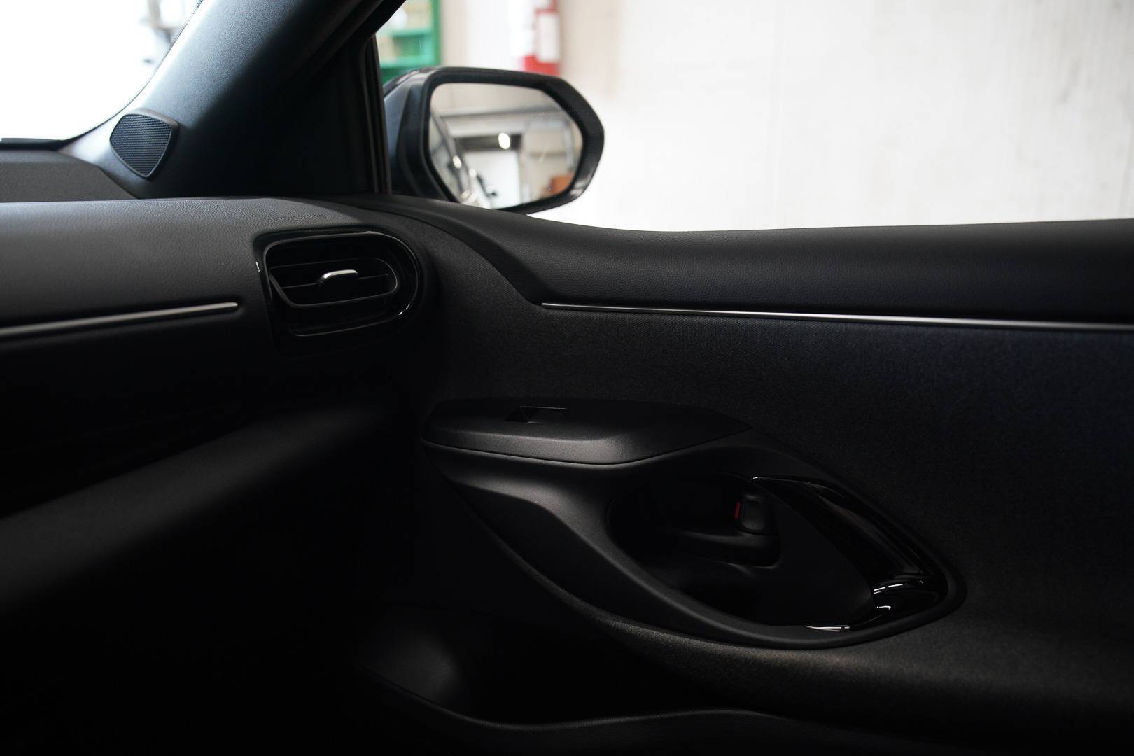 TOYOTA Yaris - Foto 20