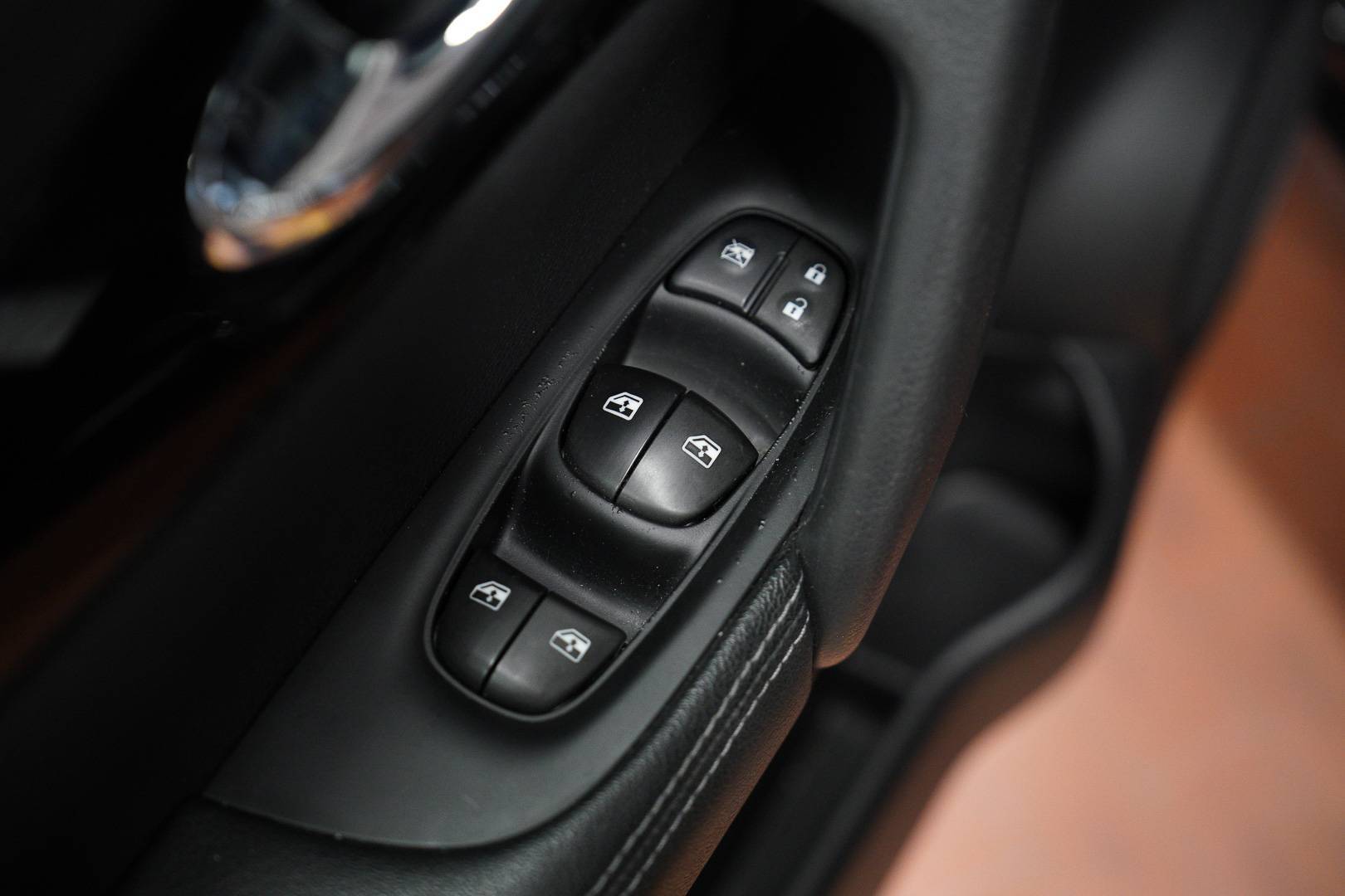 NISSAN Qashqai - Foto 10