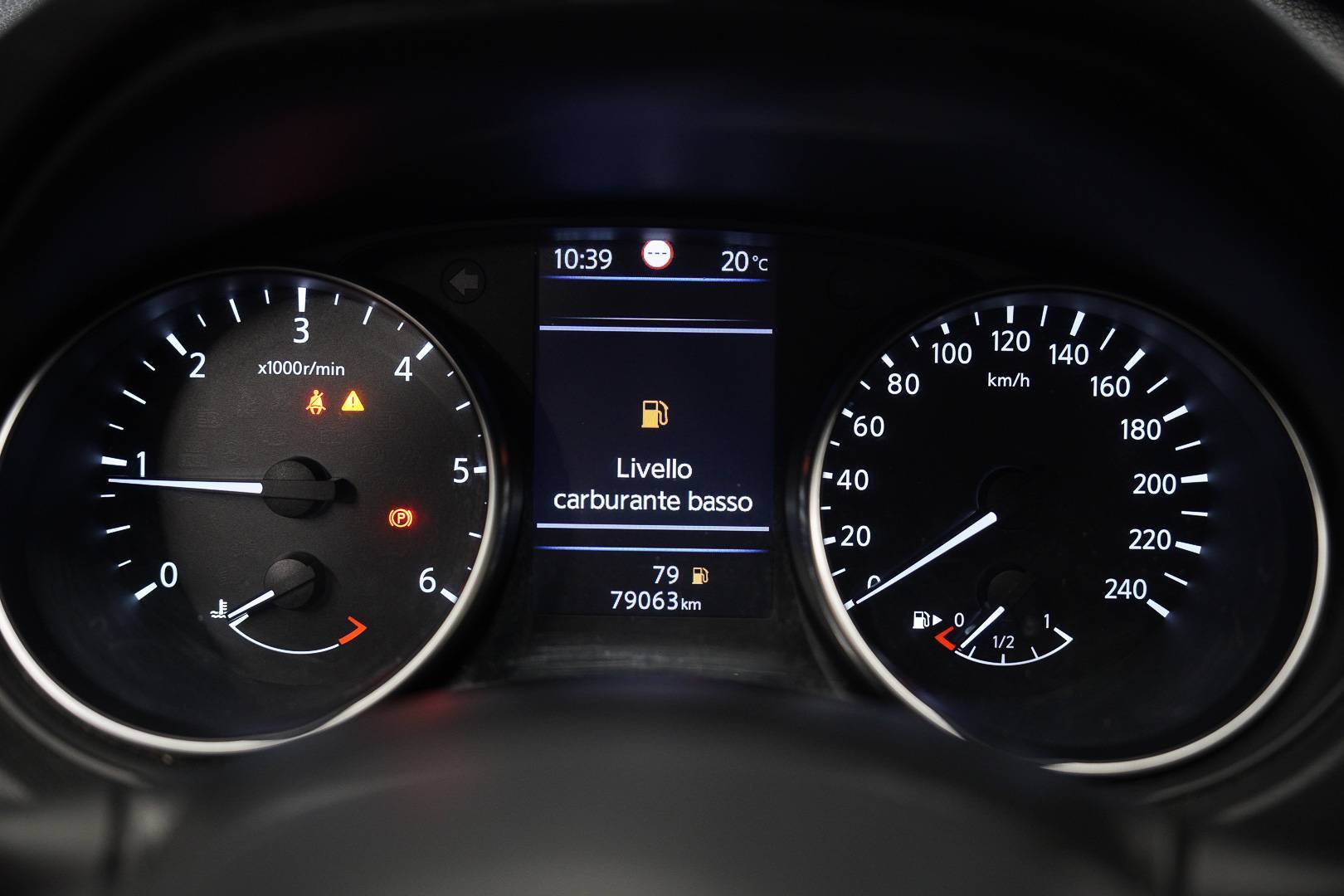NISSAN Qashqai - Foto 15