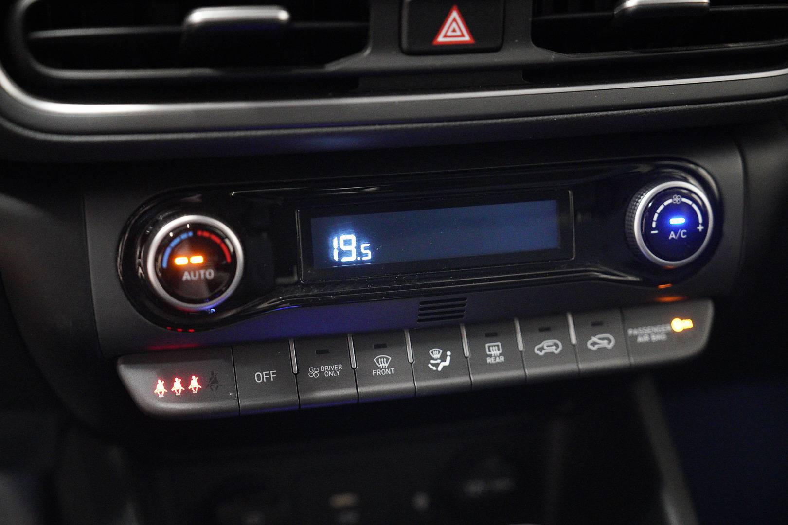 HYUNDAI Kona - Foto 17