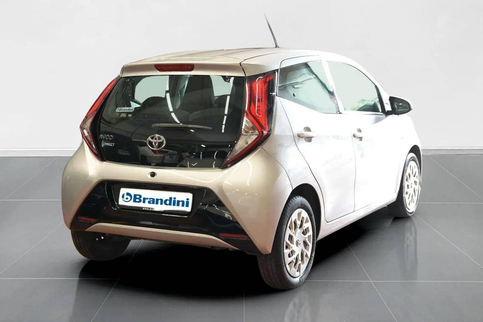 TOYOTA Aygo - Foto 4