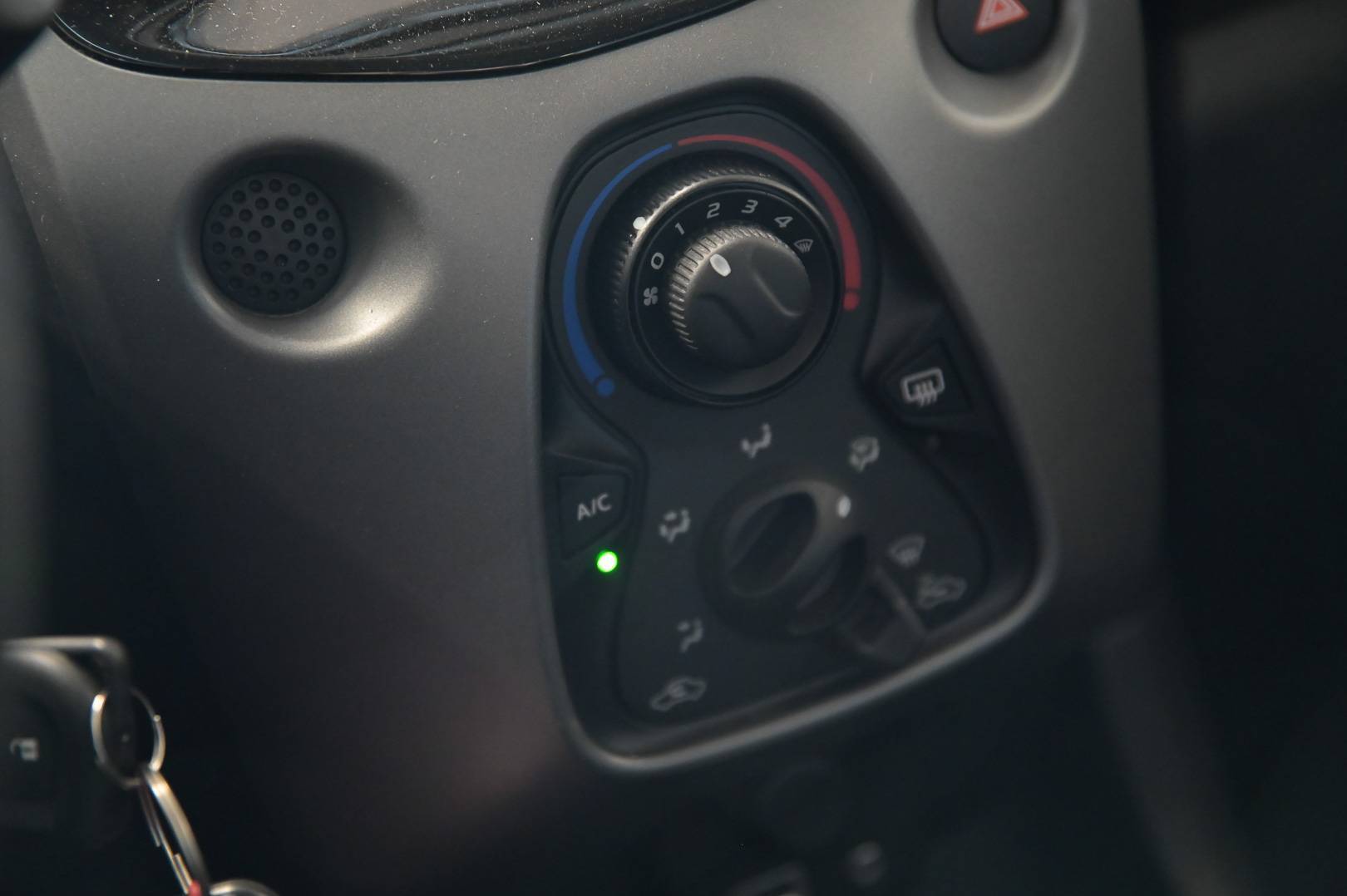 TOYOTA Aygo - Foto 21