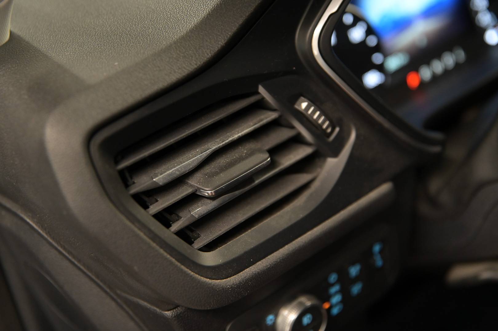 FORD Kuga - Foto 12