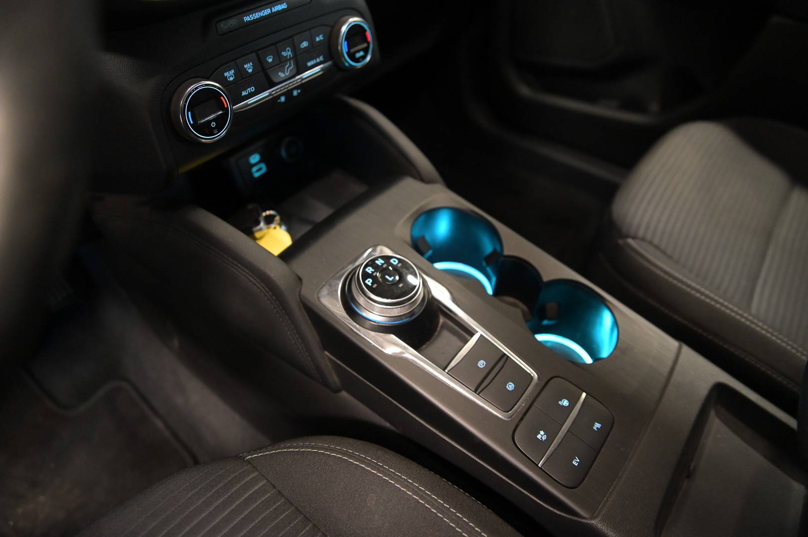 FORD Kuga - Foto 16