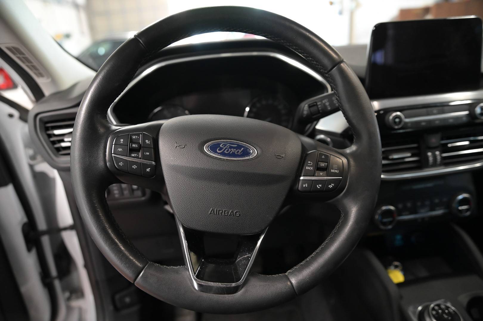 FORD Kuga - Foto 17