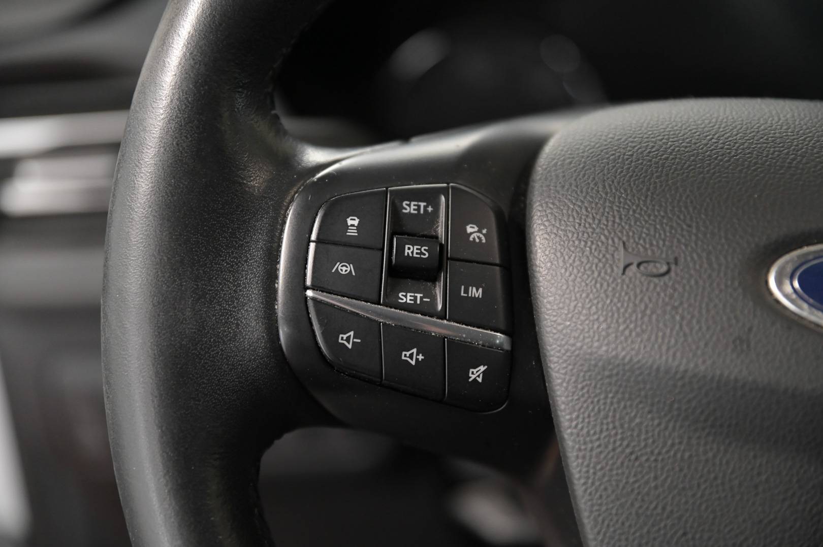FORD Kuga - Foto 18