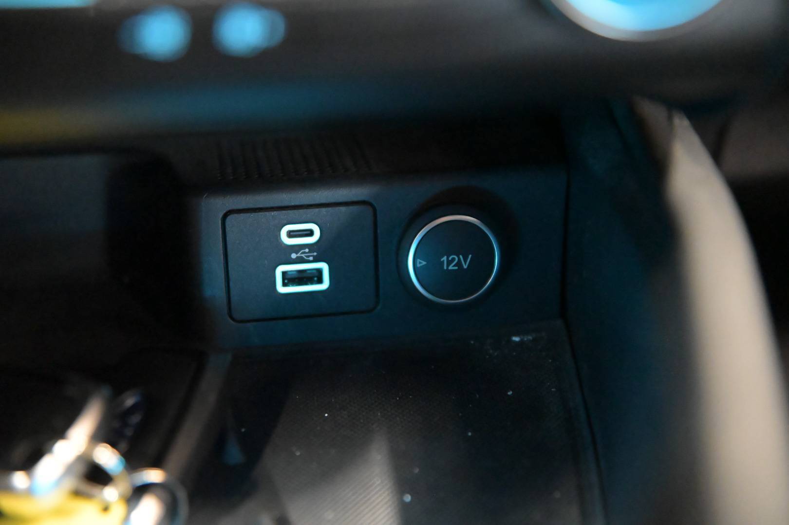 FORD Kuga - Foto 28