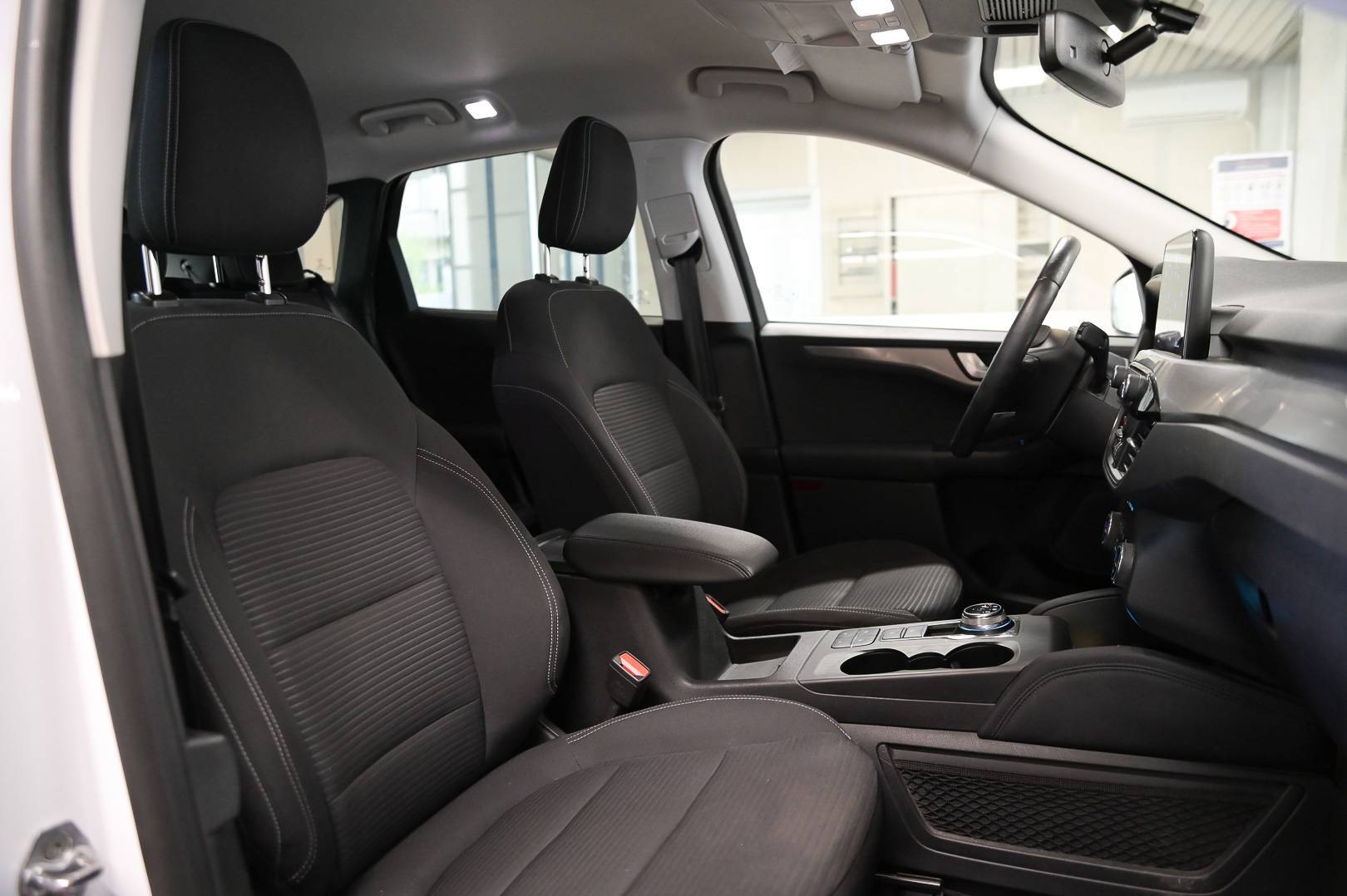 FORD Kuga - Foto 31