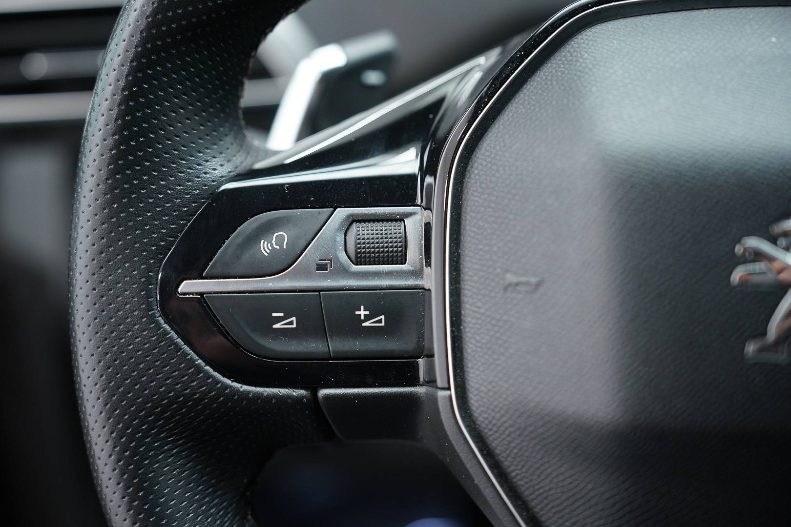 PEUGEOT 3008 - Foto 12