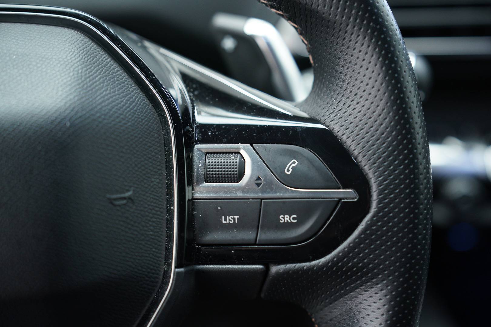PEUGEOT 3008 - Foto 13