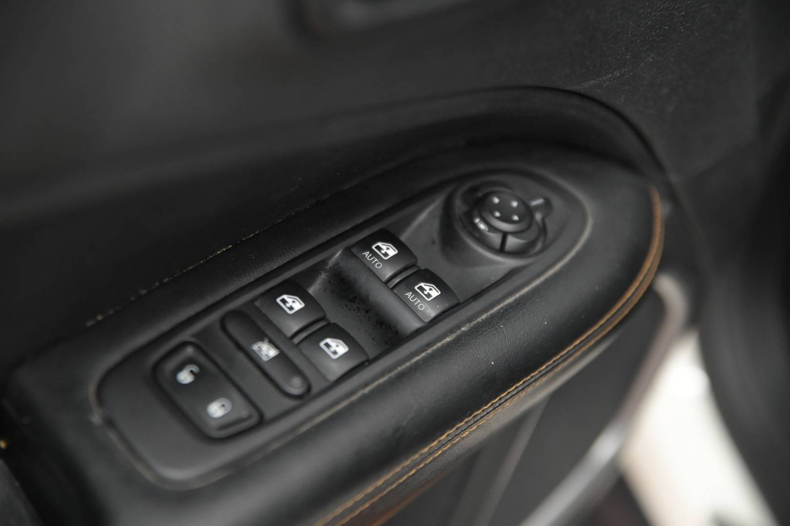 JEEP Compass - Foto 10