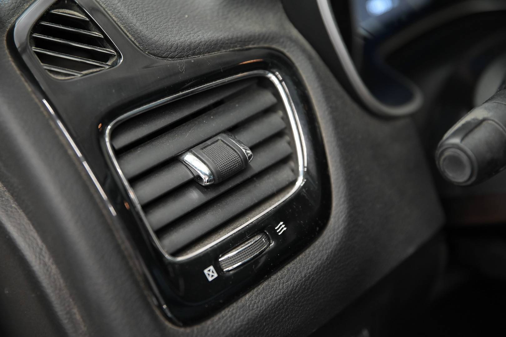 JEEP Compass - Foto 11