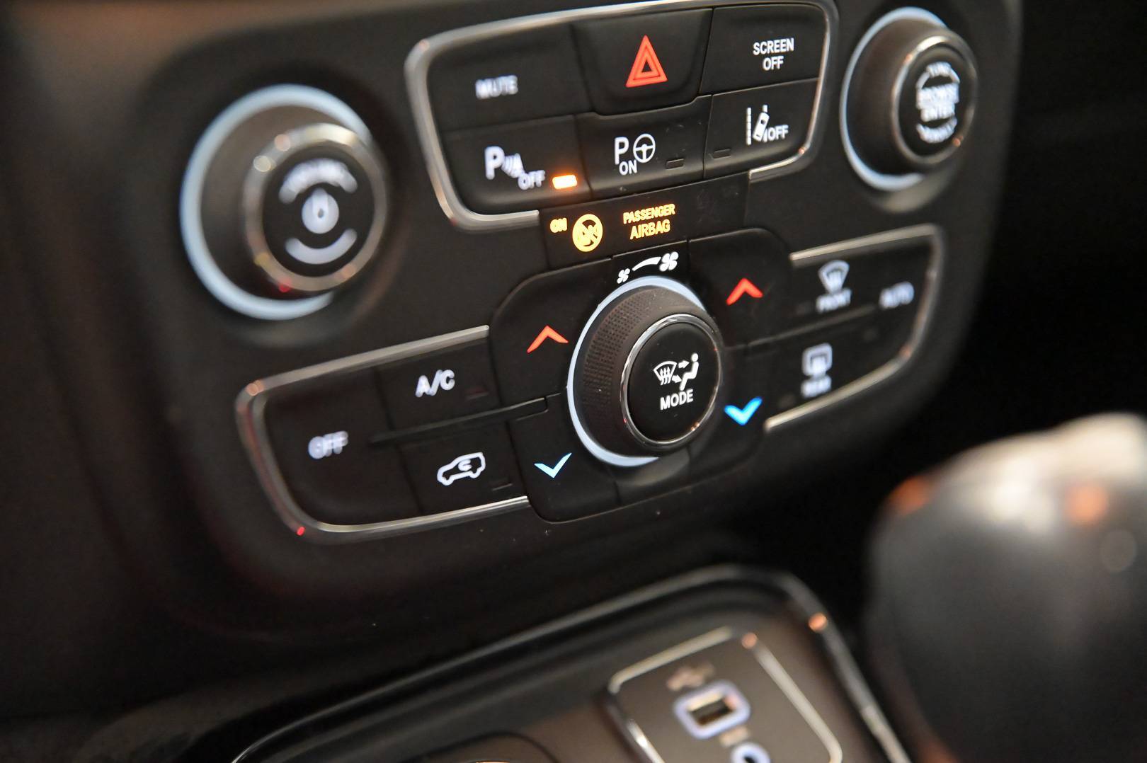 JEEP Compass - Foto 21