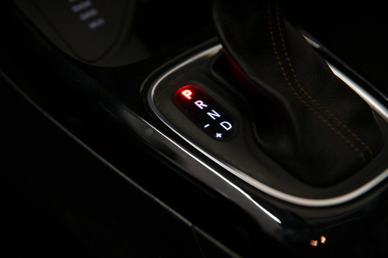 JEEP Compass - Foto 23