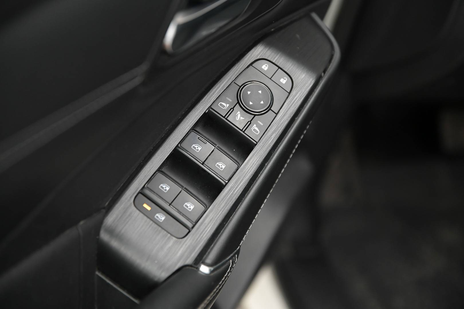 NISSAN Qashqai - Foto 10