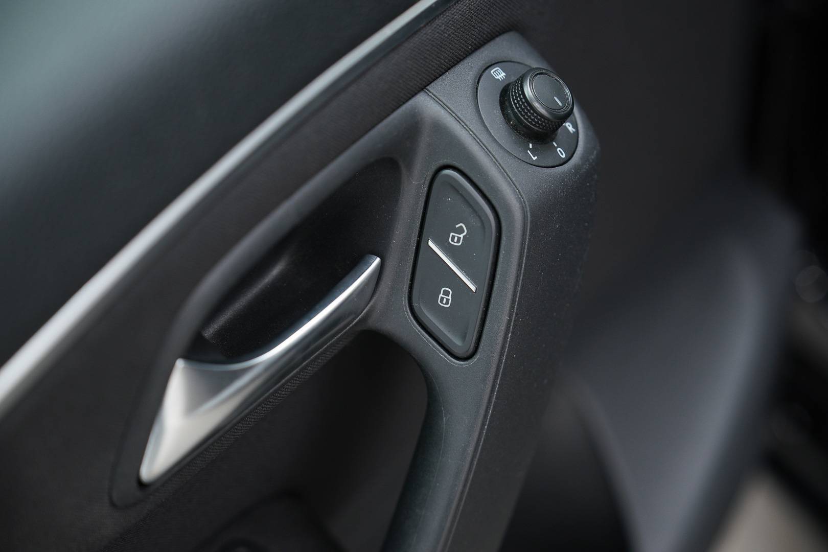 VOLKSWAGEN Polo - Foto 11