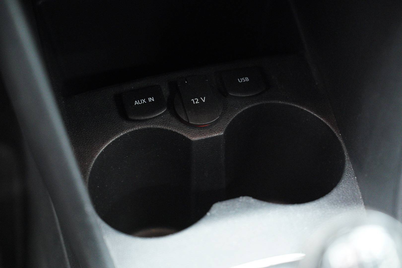 VOLKSWAGEN Polo - Foto 17