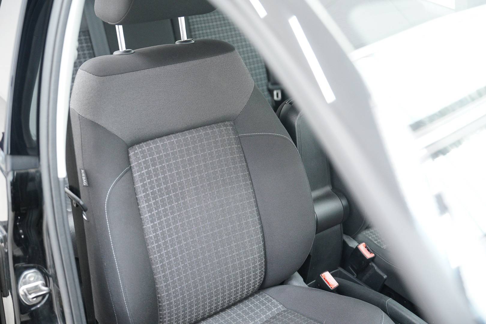 VOLKSWAGEN Polo - Foto 21
