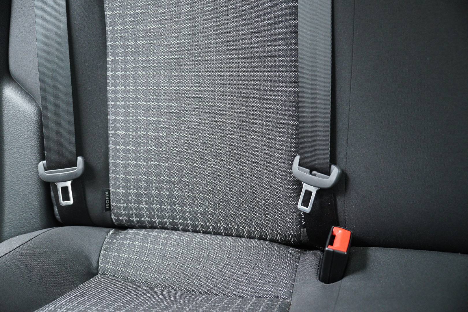 VOLKSWAGEN Polo - Foto 23