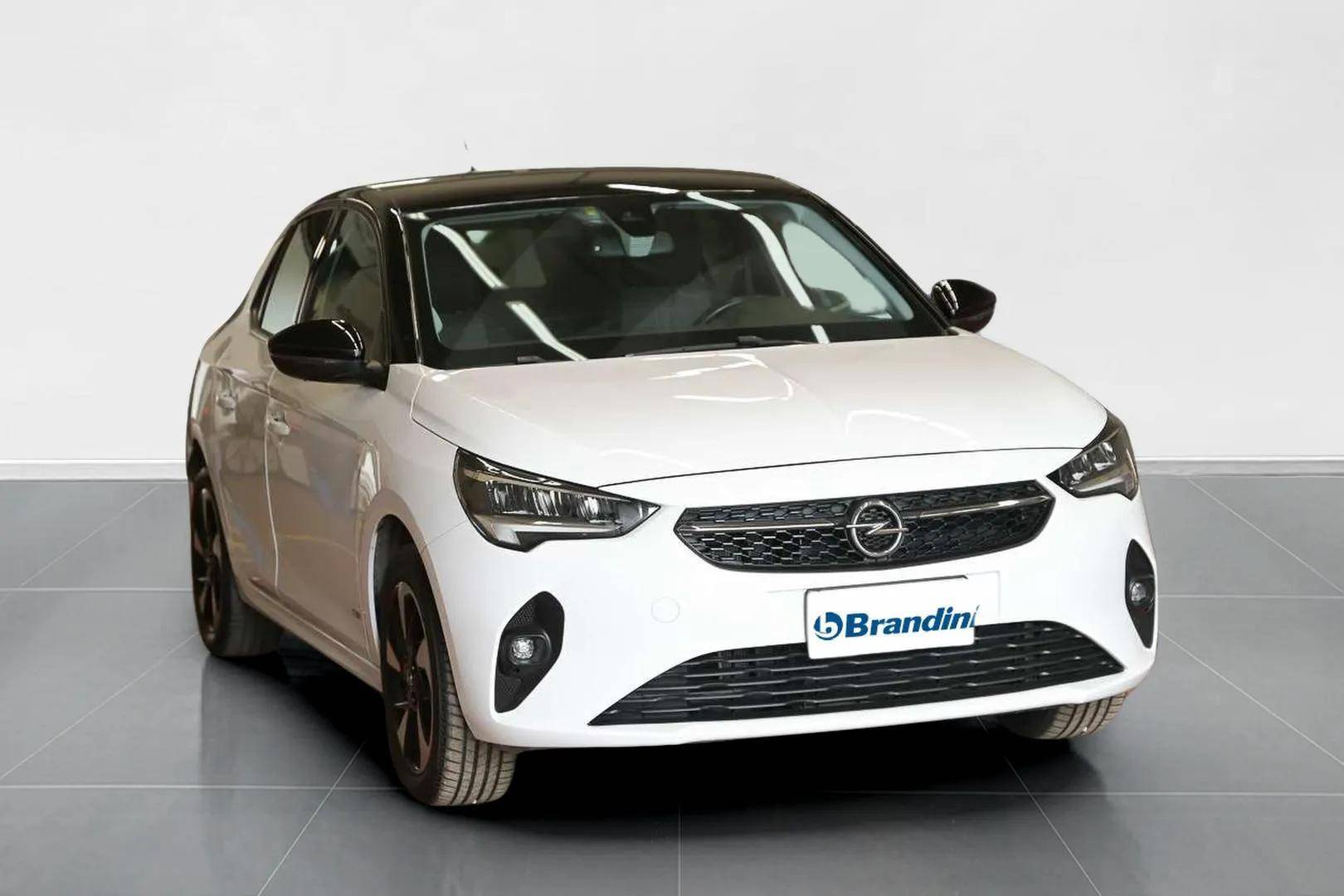 OPEL Corsa - Foto 3