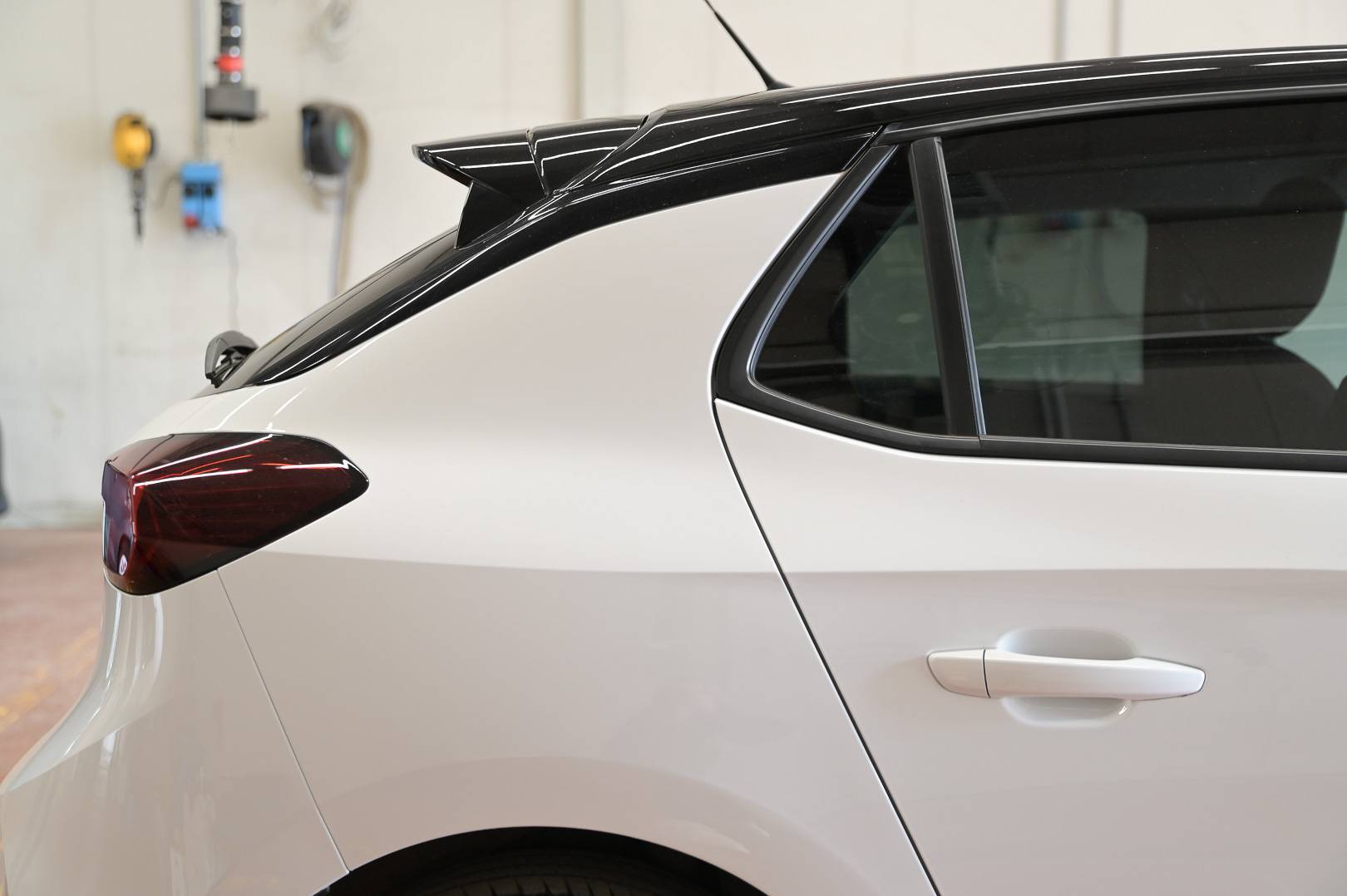 OPEL Corsa - Foto 6