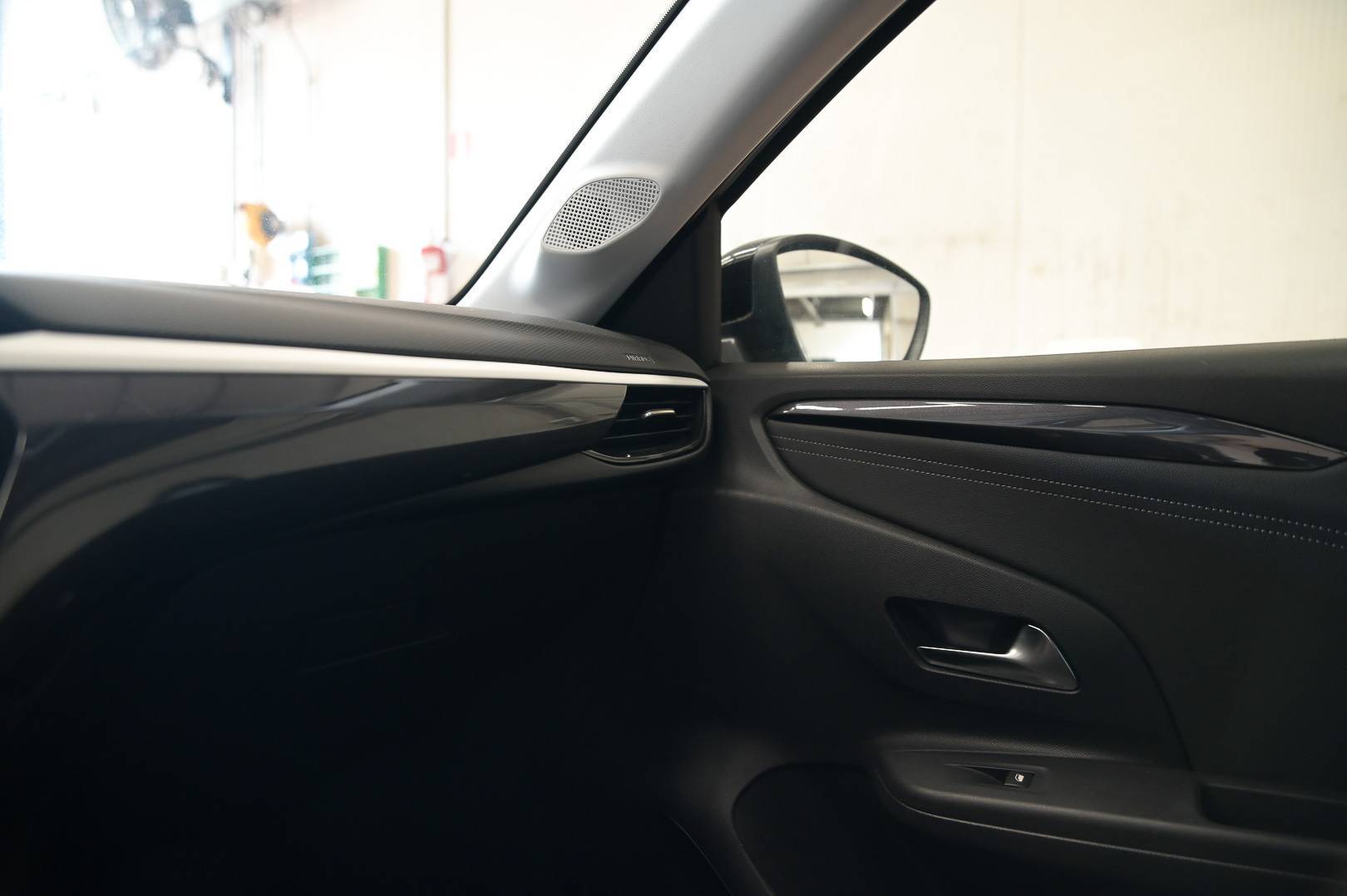 OPEL Corsa - Foto 14