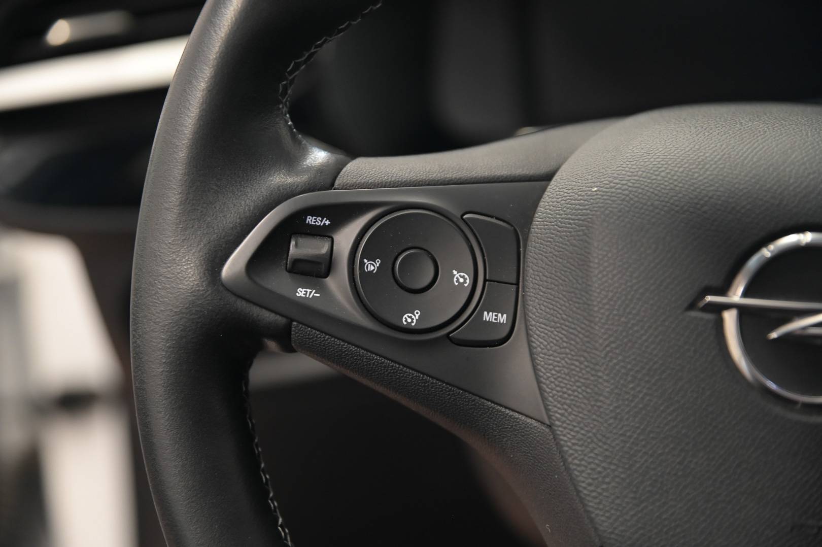OPEL Corsa - Foto 17
