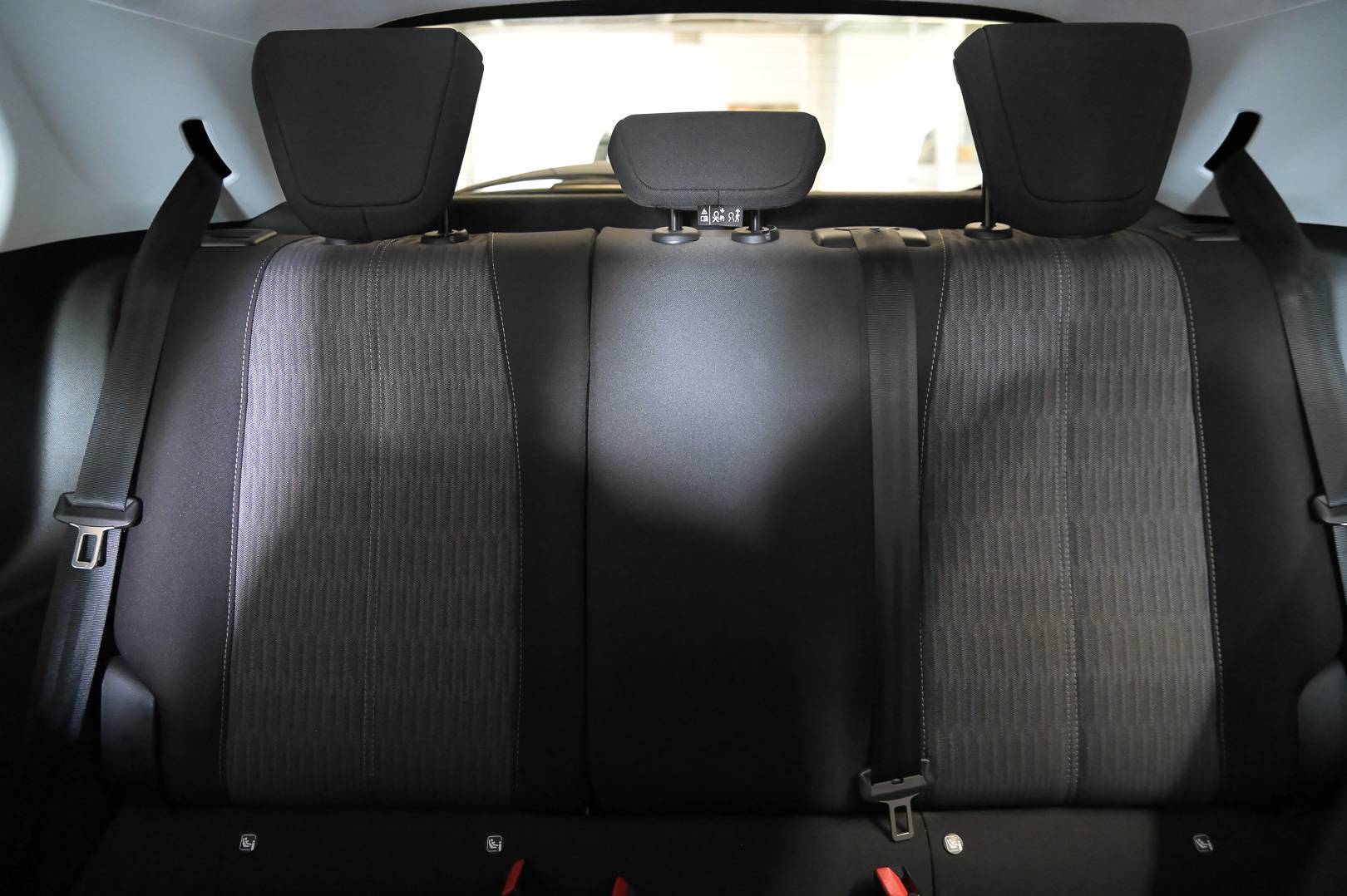 OPEL Corsa - Foto 27