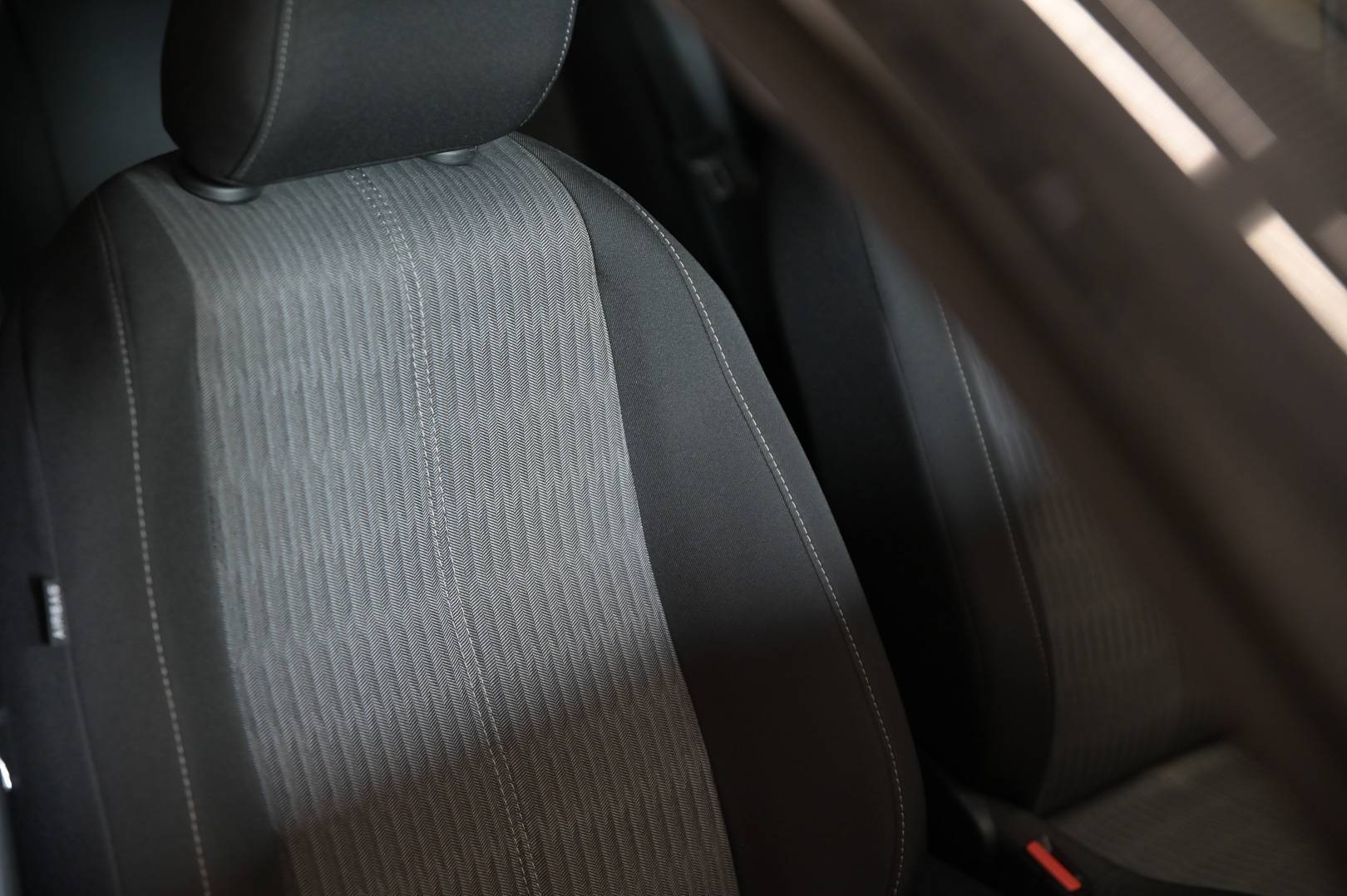 OPEL Corsa - Foto 30