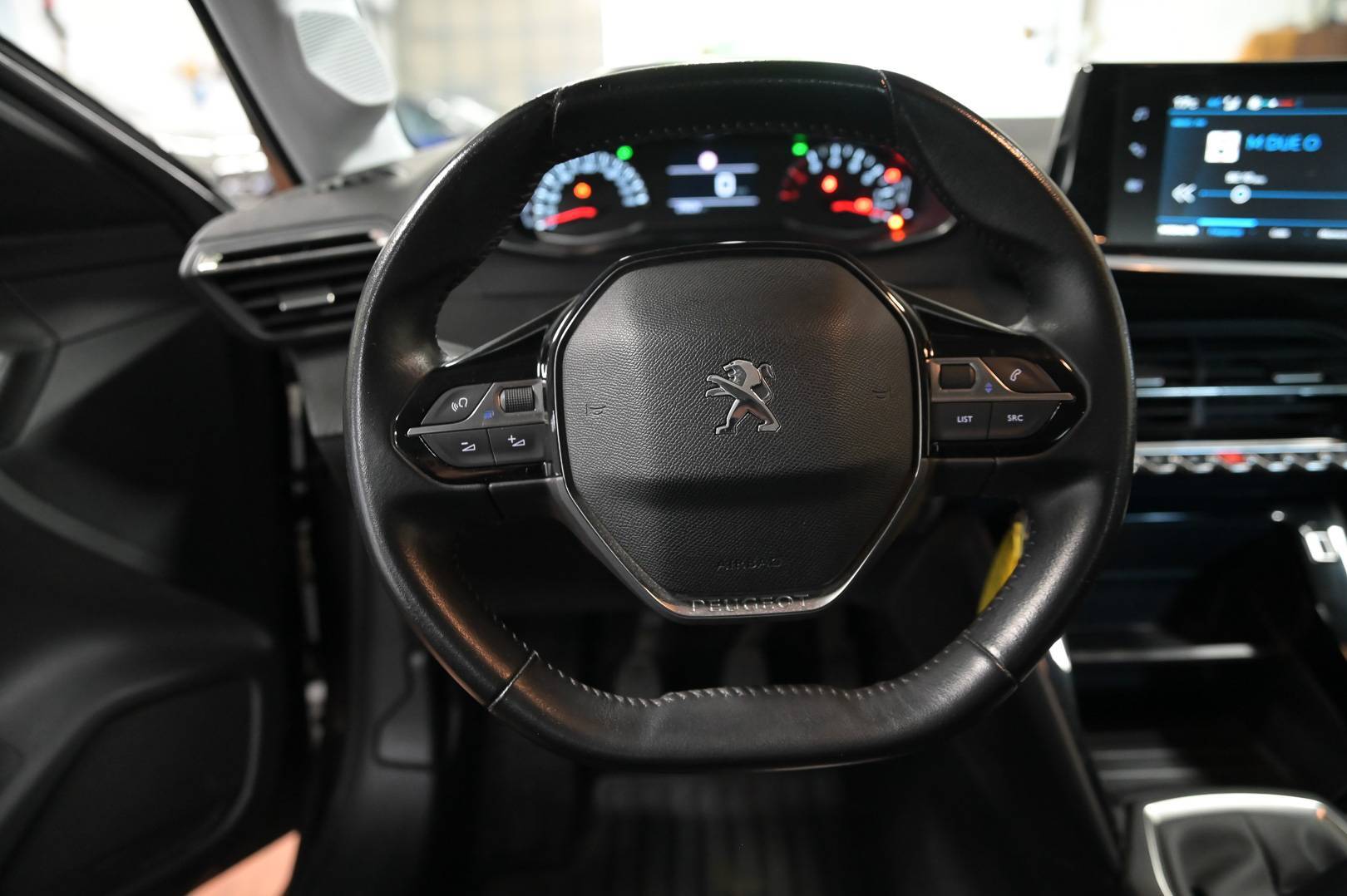 PEUGEOT 208 - Foto 14