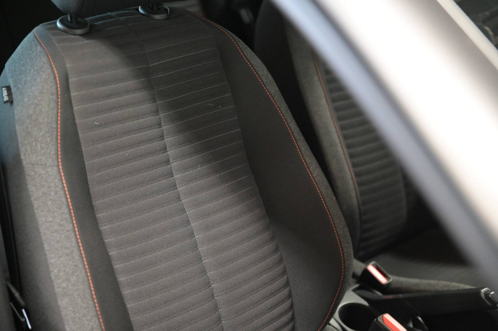 PEUGEOT 208 - Foto 27