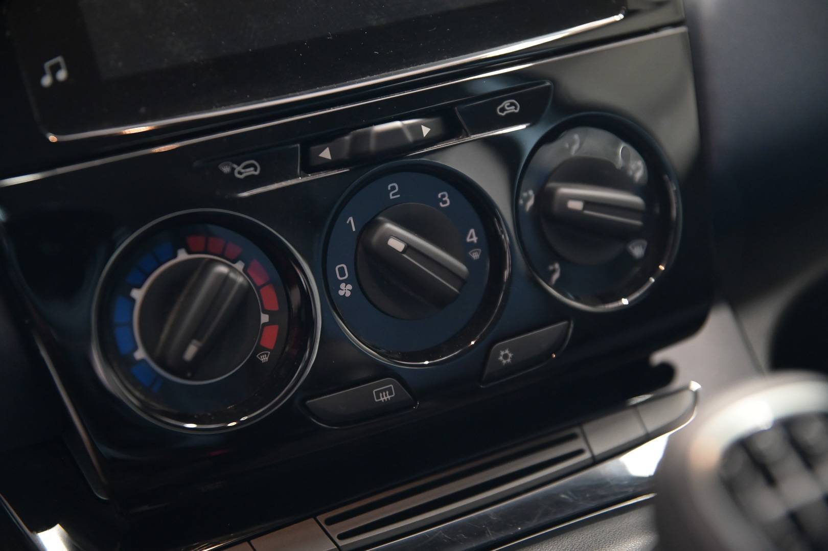 LANCIA Ypsilon - Foto 20