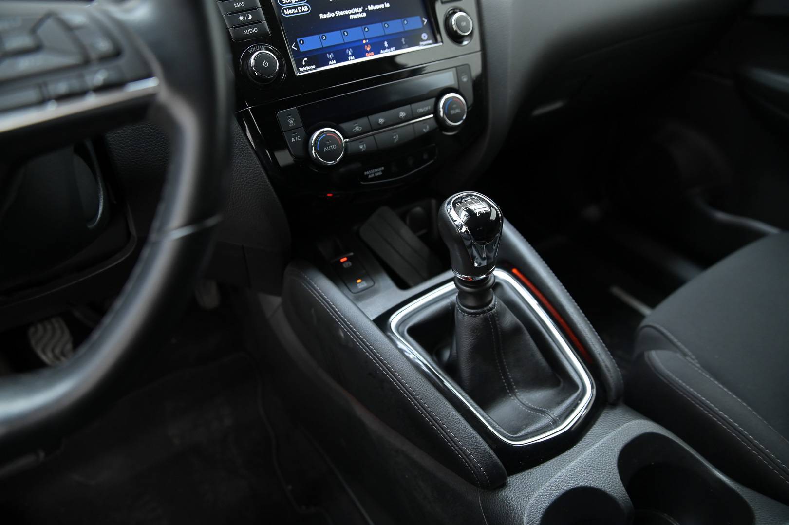 NISSAN Qashqai - Foto 19